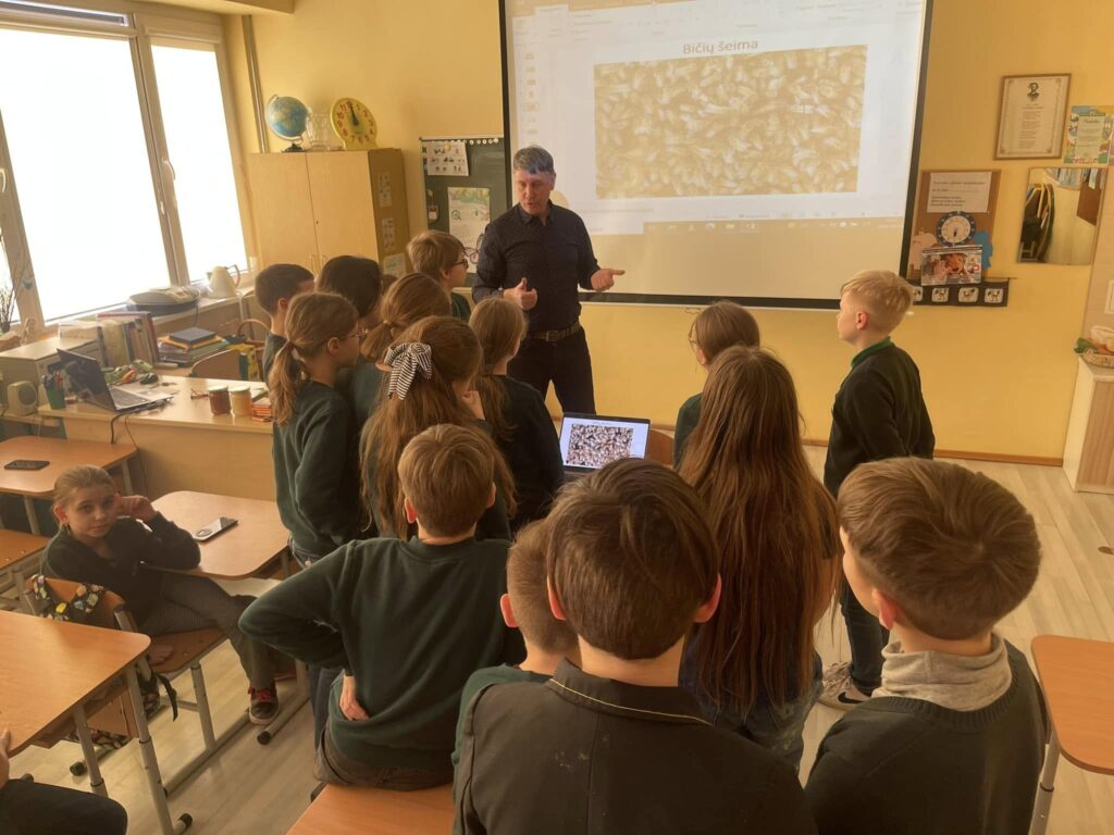 Edukacija apie bitinkystę mokykloje 4 klasė_3